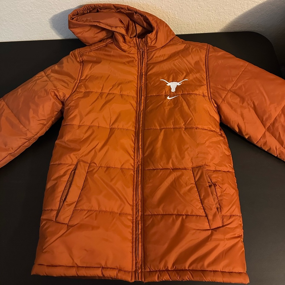 Boy’s Nike Large UT Longhorn Burnt Orange Puffer Jacket with Pockets and Hoodie